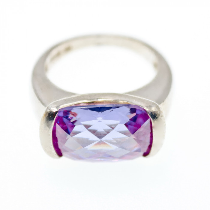 Sky Jewelry Серебряное кольцо с фиолетовым фианитом