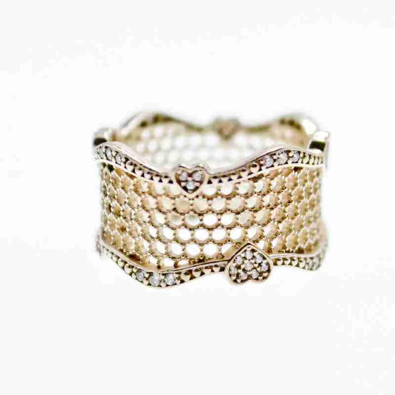 Sky Jewelry Серебряное кольцо с камнями гошенит  Сердца