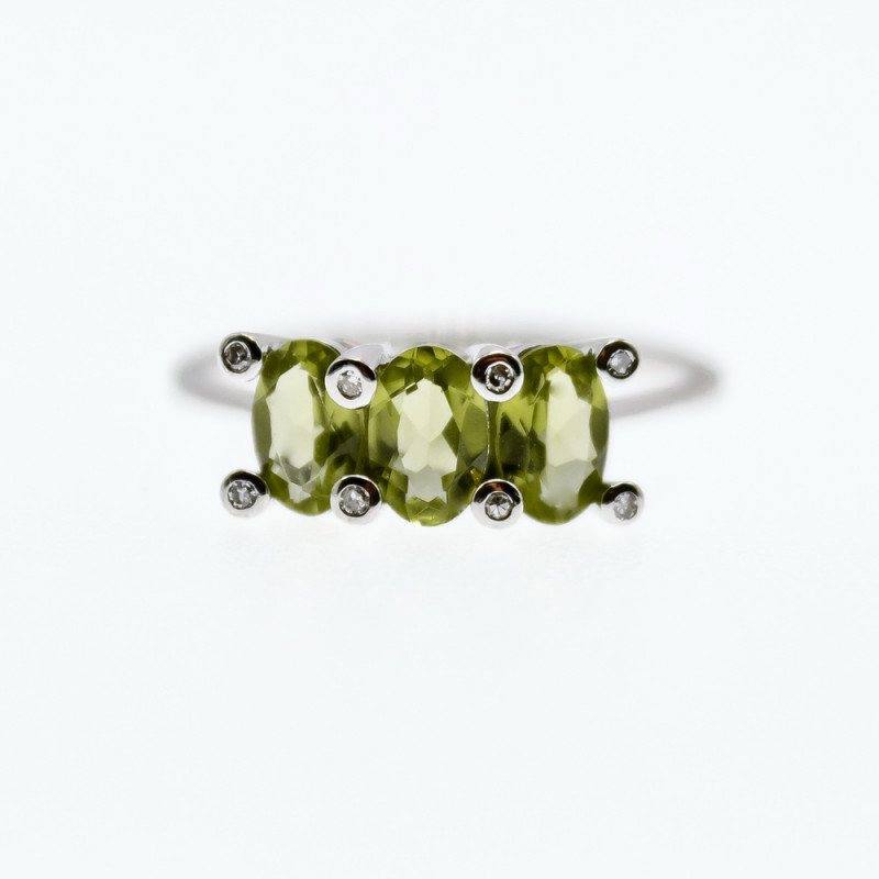 Sky Jewelry Золотое кольцо с хризолитом и бриллиантом