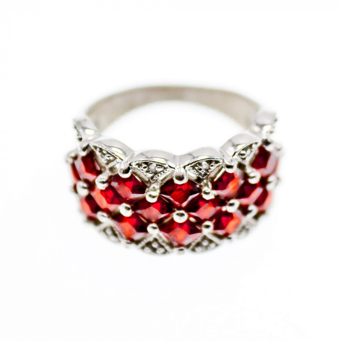 Sky Jewelry Серебряное кольцо с камнями шпинель и берилл