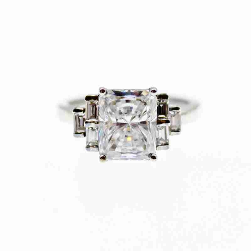 Sky Jewelry Серебряное кольцо с фианитами  Шедевр