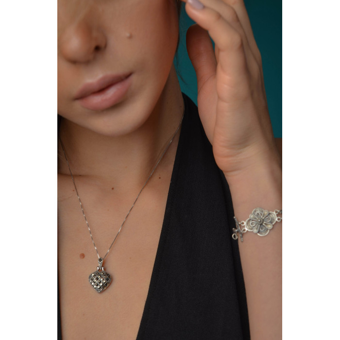 Sky Jewelry Серебряная цепочка с кулоном-сердце Черная Шпинель