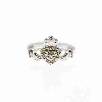 Sky Jewelry Серебряное кольцо с бриллиантами  Сердце