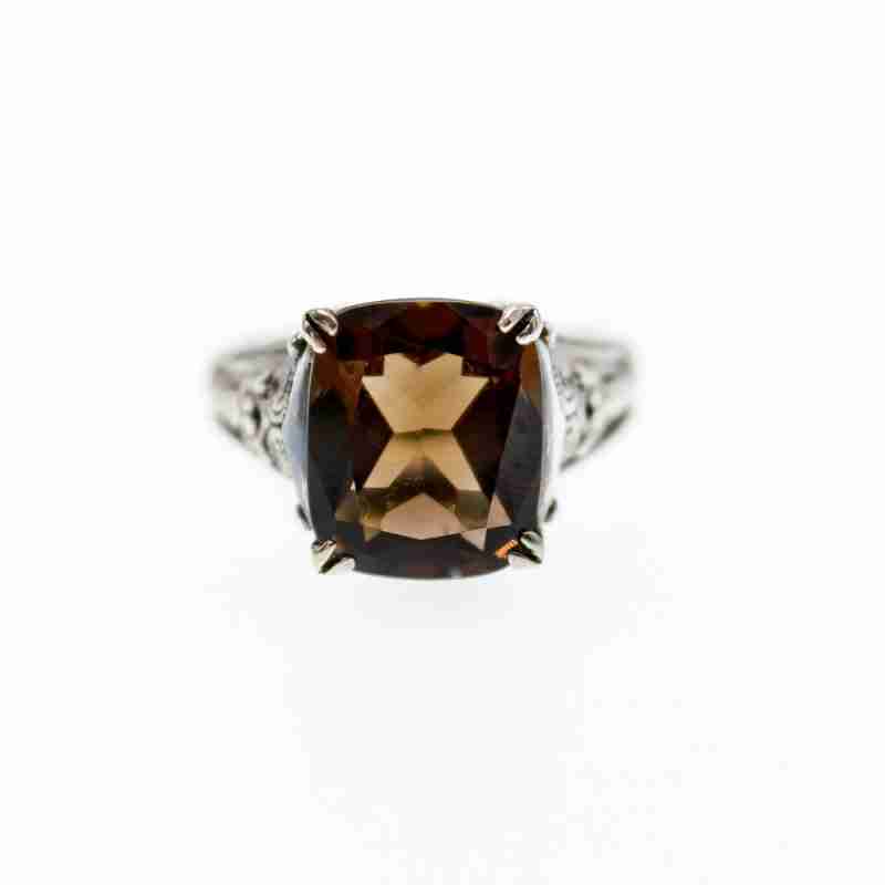 Sky Jewelry Серебряное кольцо с камнем гессонит  Шарм