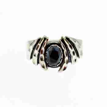 Sky Jewelry Серебряное кольцо с гематитом  Уникальность