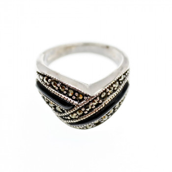 Sky Jewelry Серебряное кольцо с нефритом и марказитом