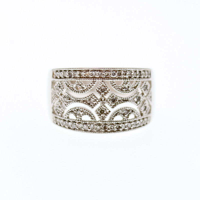 Sky Jewelry Серебряное кольцо с фианитами  Женственность