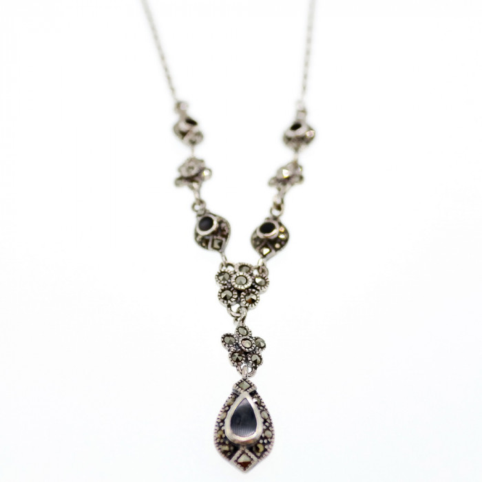 Sky Jewelry Серебряное ожерелье с нефритом и марказитом  Уникальность