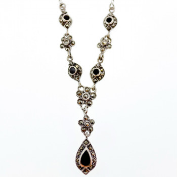 Sky Jewelry Серебряное ожерелье с нефритом и марказитом  Уникальность