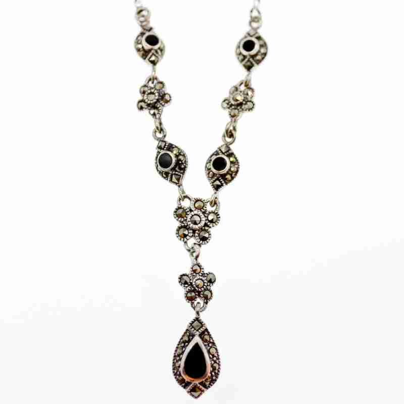 Sky Jewelry Серебряное ожерелье с нефритом и марказитом  Уникальность
