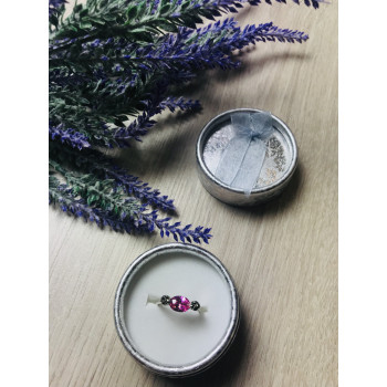 Sky Jewelry Серебряное кольцо с розовым фианитом и маленькими камнями черная Шпинель