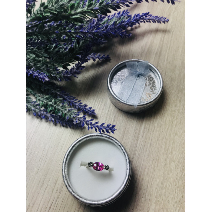 Sky Jewelry Серебряное кольцо с розовым фианитом и маленькими камнями черная Шпинель