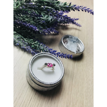 Sky Jewelry Серебряное кольцо с розовым фианитом и маленькими камнями черная Шпинель