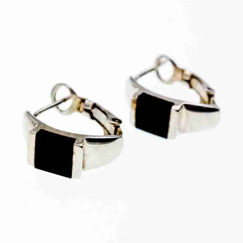 Sky Jewelry Серебряные серьги со вставками из черного Нефрита