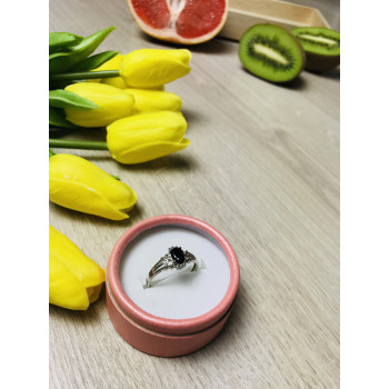 Sky Jewelry Серебряное кольцо с камнем Черная Шпинель