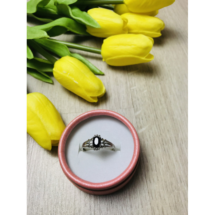 Sky Jewelry Серебряное кольцо с камнем Черная Шпинель