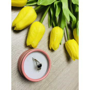 Sky Jewelry Серебряное кольцо с камнем Черная Шпинель