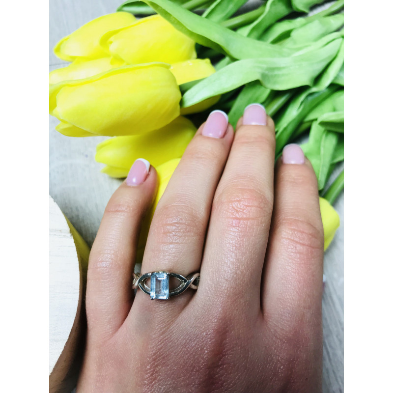 Sky Jewelry Серебряное кольцо с камнем Шпинель