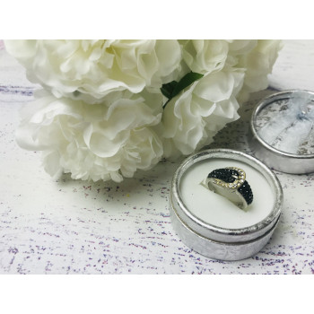 Sky Jewelry Серебряное кольцо - ремень с фианитами