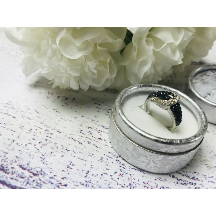 Sky Jewelry Серебряное кольцо - ремень с фианитами