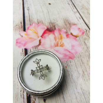 Sky Jewelry Серебряное кольцо с маленьким камнем бесцветный Топаз