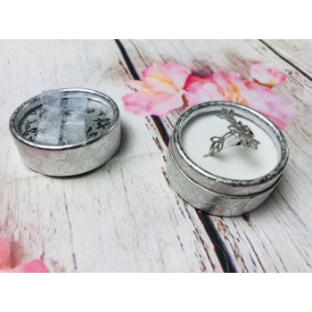 Sky Jewelry Серебряное кольцо с маленьким камнем бесцветный Топаз