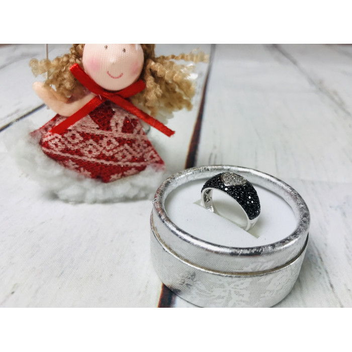 Sky Jewelry Серебряное кольцо с белым камнем Гошенит (берилл) и черная Шпинель