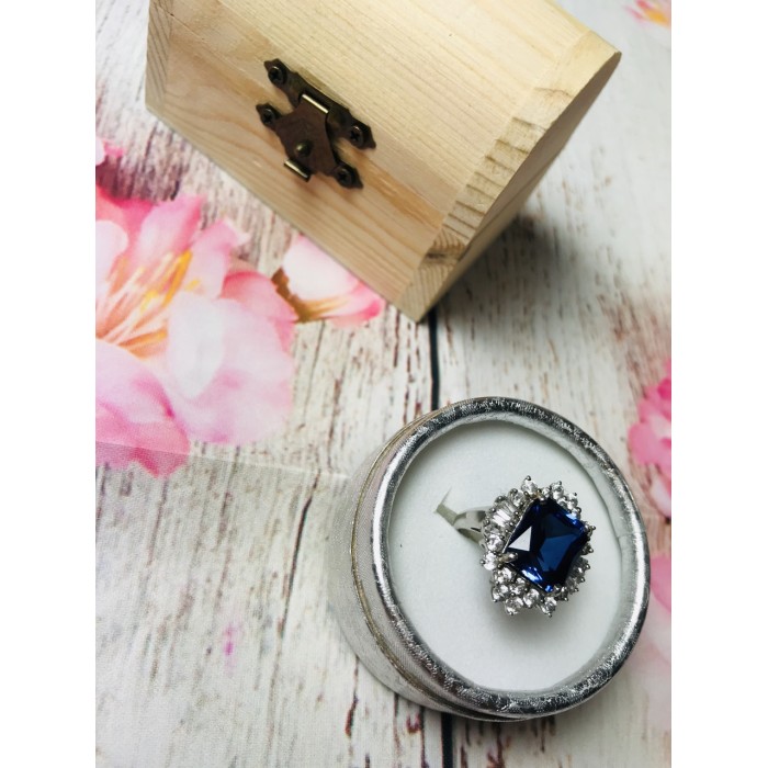 Sky Jewelry Серебряное кольцо с камнем Лондон-Топаз и Гошенит (берилл)