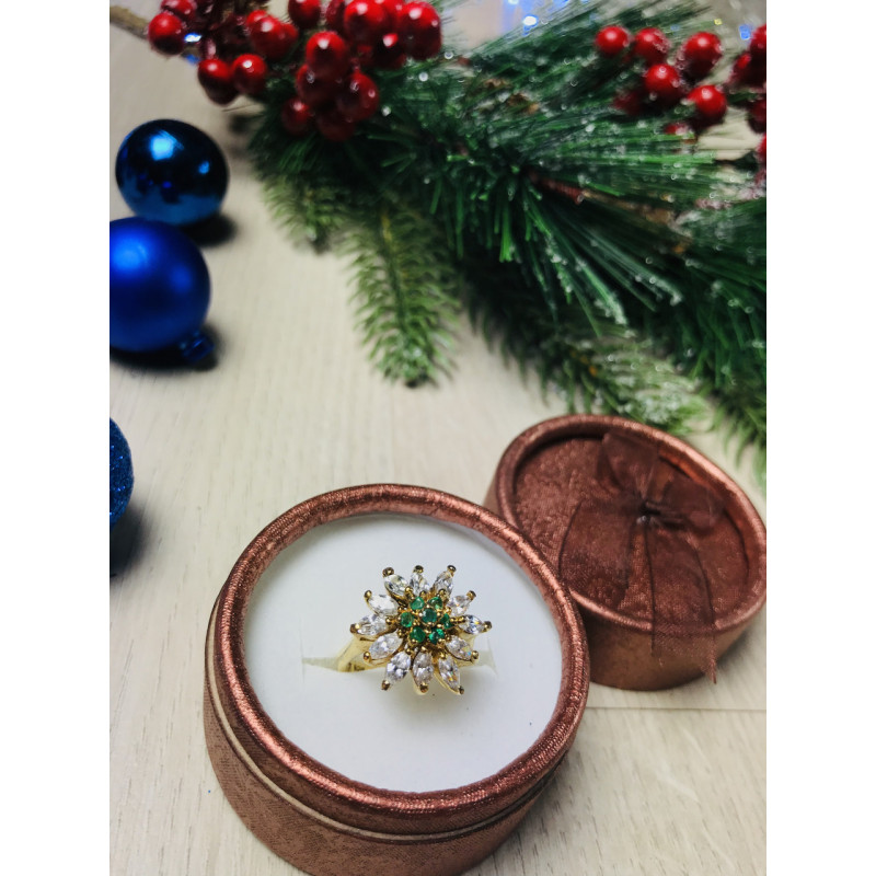 Sky Jewelry Серебряное кольцо в позолоте с изумрудом и фианитами
