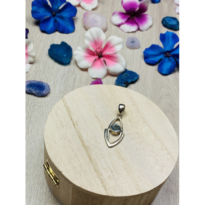 Sky Jewelry Серебряный кулон 925 проба с камнем голубая Шпинель