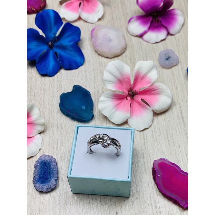 Sky Jewelry Серебряное кольцо с камнями белый Топаз