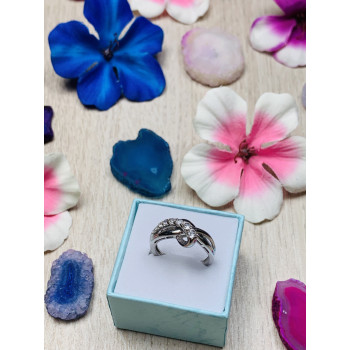 Sky Jewelry Серебряное кольцо с камнями белый Топаз