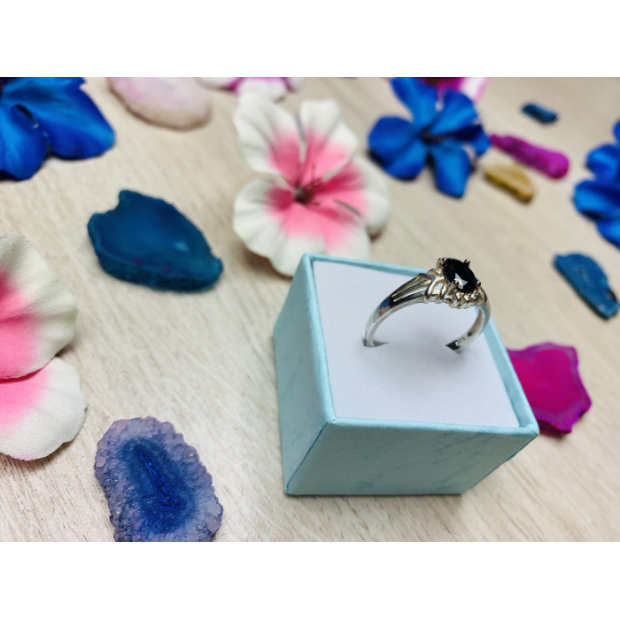 Sky Jewelry Серебряное кольцо с камнем Шпинель
