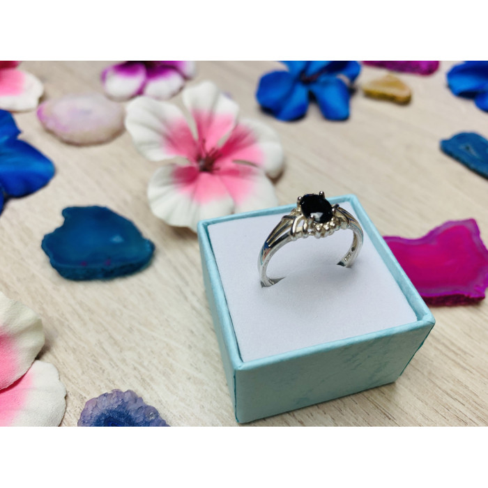 Sky Jewelry Серебряное кольцо с камнем Шпинель