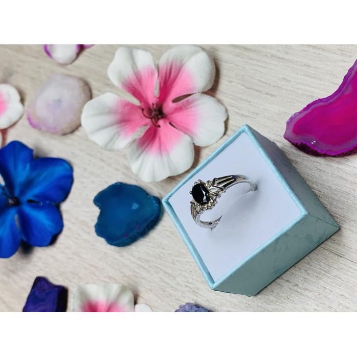Sky Jewelry Серебряное кольцо с камнем Шпинель