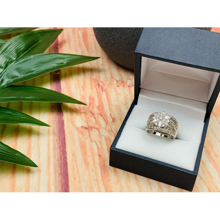 Sky Jewelry Серебряное кольцо с фианитами 925 проба