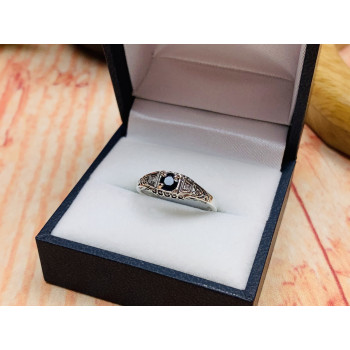 Sky Jewelry Серебряное кольцо с Сапфировой Шпинелью и камнями Белый Сапфир