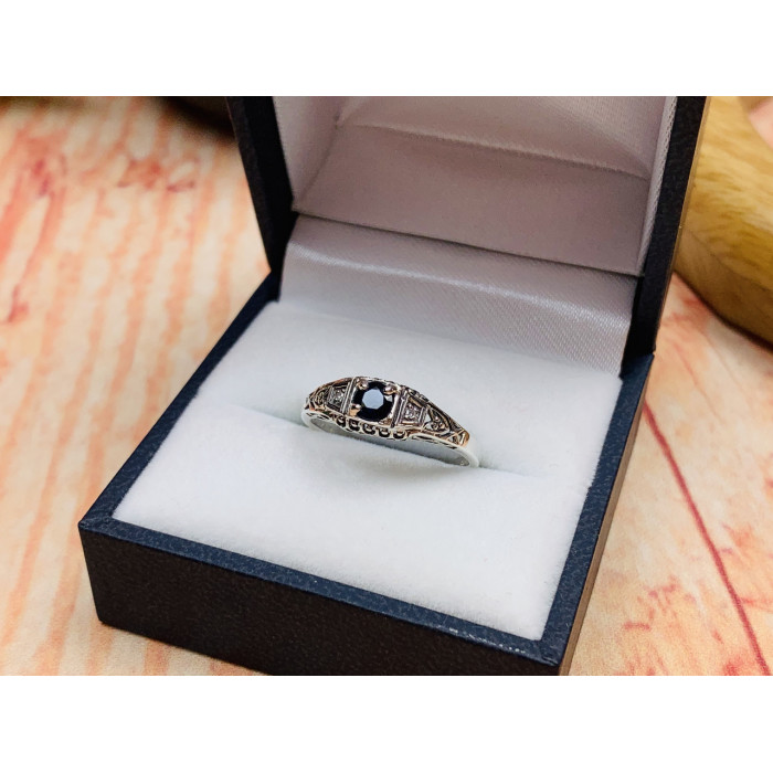 Sky Jewelry Серебряное кольцо с Сапфировой Шпинелью и камнями Белый Сапфир