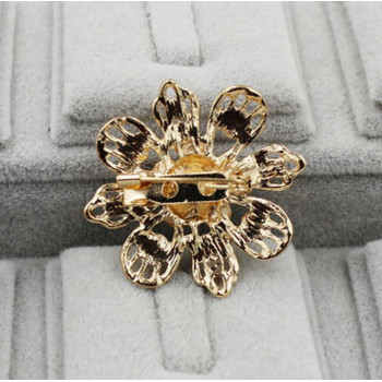 Sky Jewelry Брошь с ювелирным стеклом