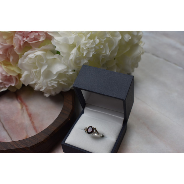 Sky Jewelry Серебряное кольцо с гранатом и фианитами