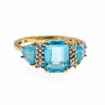 Sky Jewelry Золотое кольцо с топазом и бриллиантами