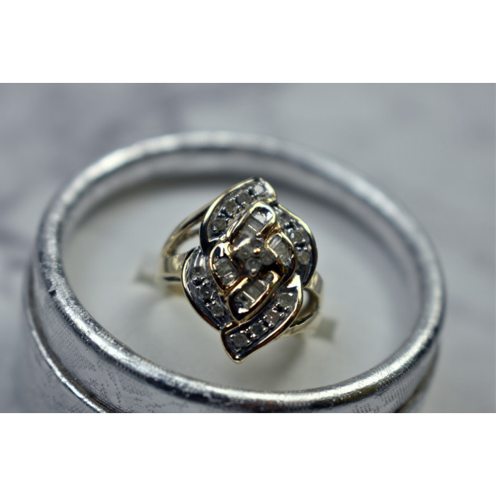 Sky Jewelry Золотое кольцо с бесцветным (белым) сапфиром