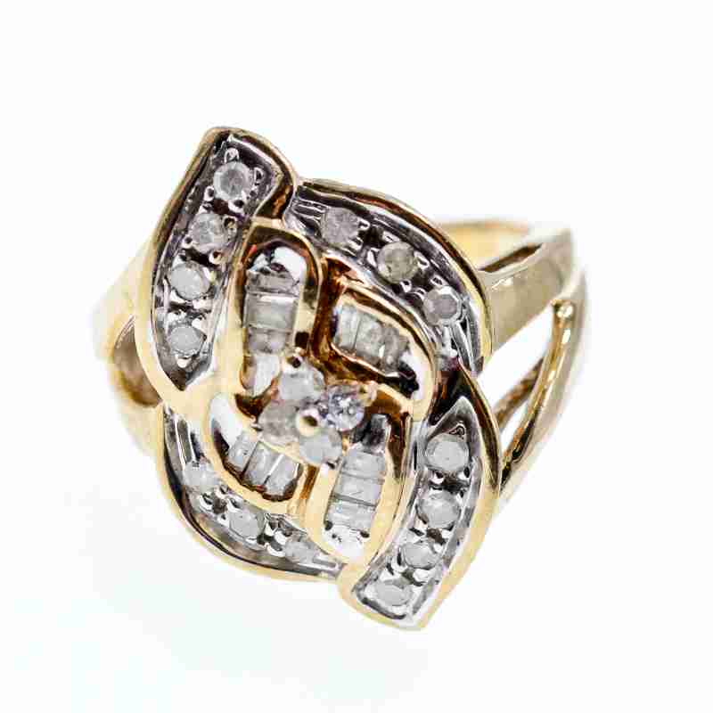 Sky Jewelry Золотое кольцо с бесцветным (белым) сапфиром
