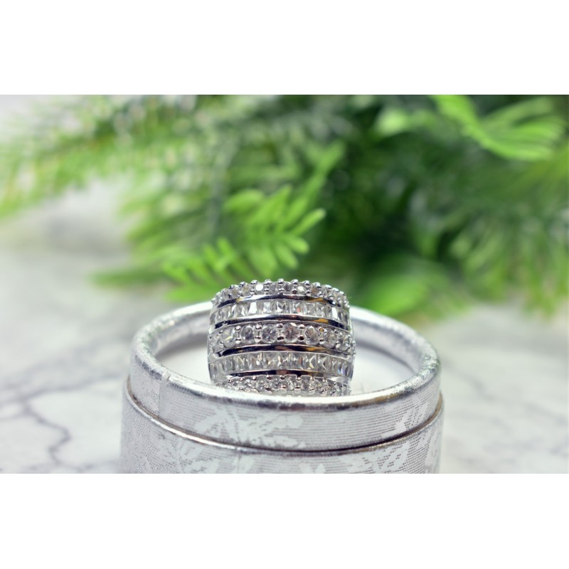 Sky Jewelry Серебряное кольцо с фианитами