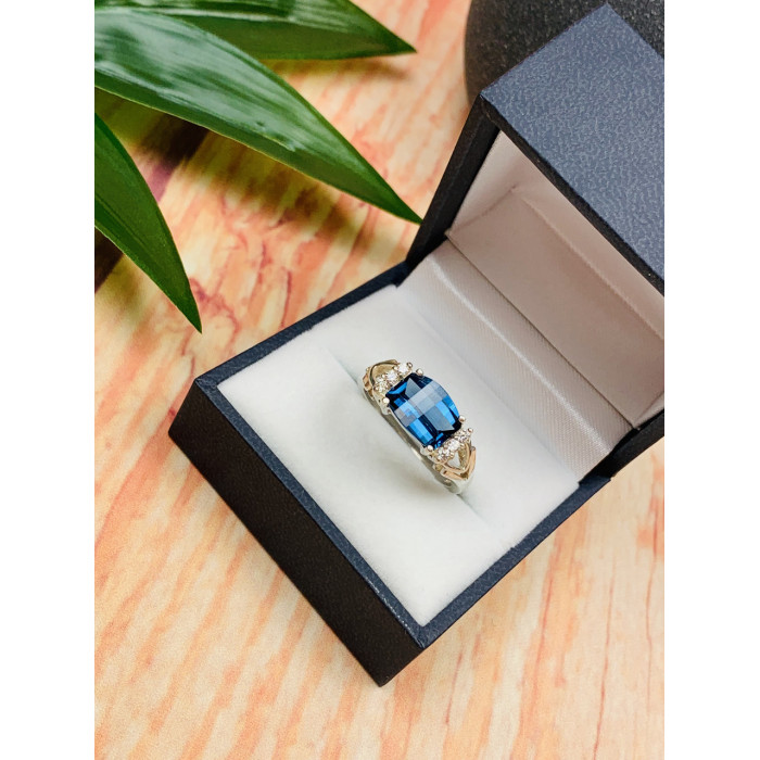 Sky Jewelry Серебряное кольцо с камнем Шпинель