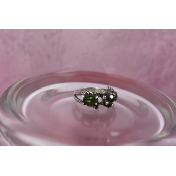 Sky Jewelry Серебряное кольцо с зеленым нефритом