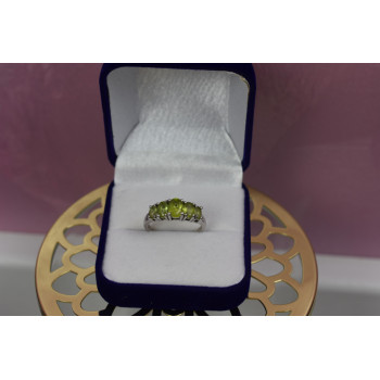 Sky Jewelry Серебряное кольцо с перидотом