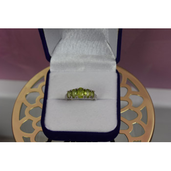 Sky Jewelry Серебряное кольцо с перидотом