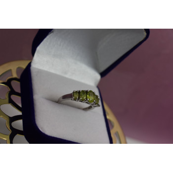Sky Jewelry Серебряное кольцо с перидотом