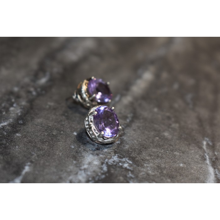 Sky Jewelry Серебряные серьги-гвоздики с аметистом